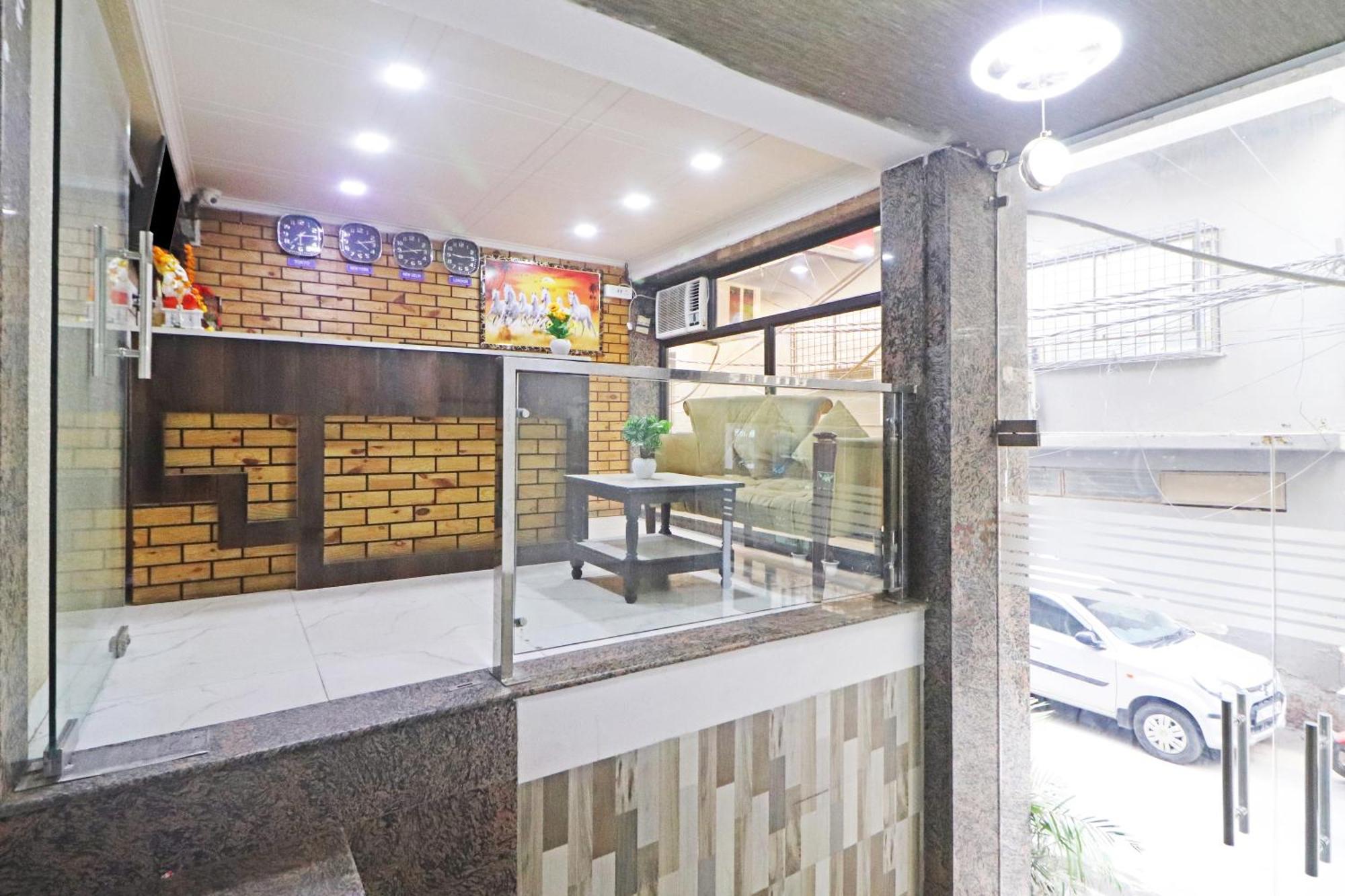Clink Airport Stay -New Delhi Bagian luar foto