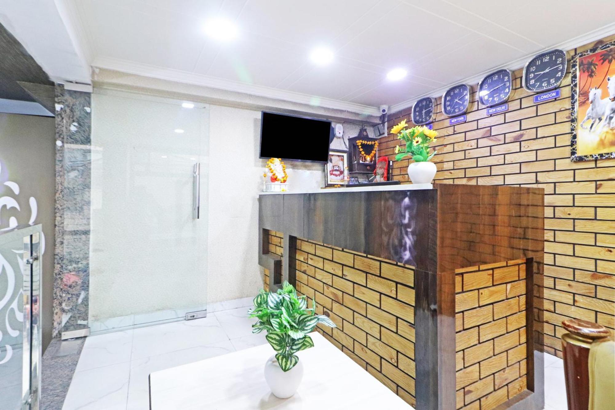 Clink Airport Stay -New Delhi Bagian luar foto
