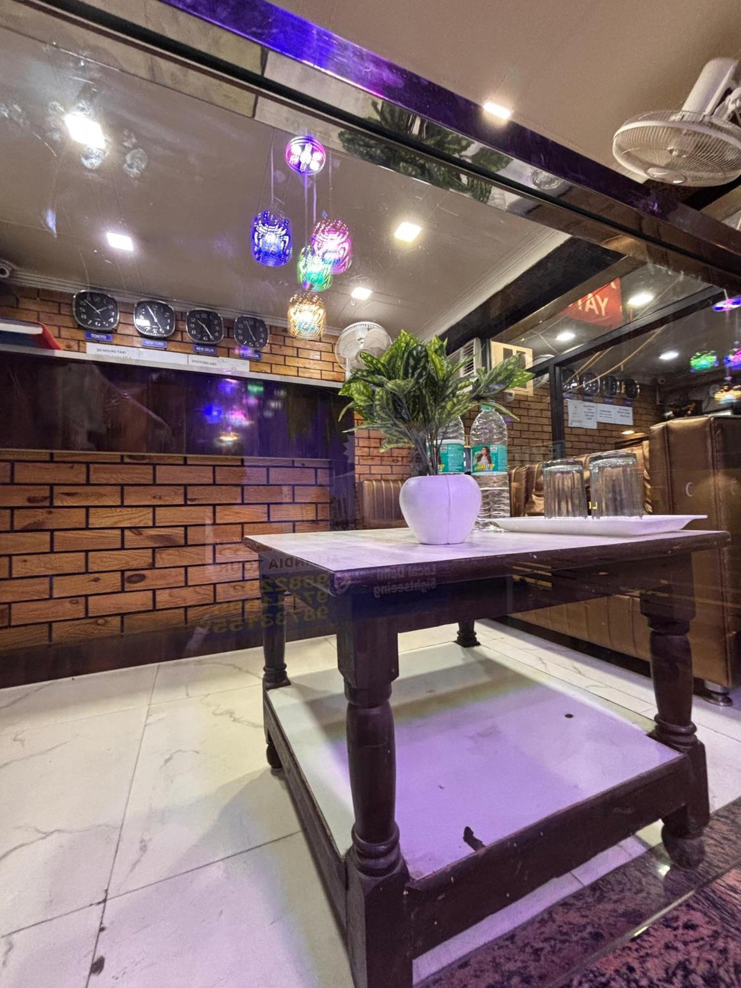 Clink Airport Stay -New Delhi Bagian luar foto